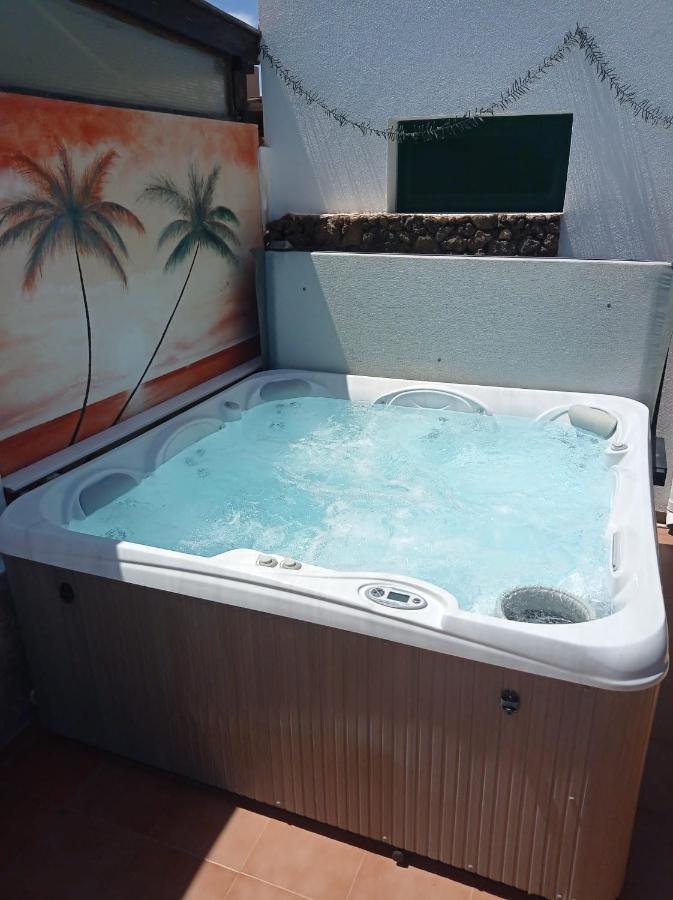Casa Orilla! Beautiful Private Holiday Villa With Hot Tub La Oliva Eksteriør billede